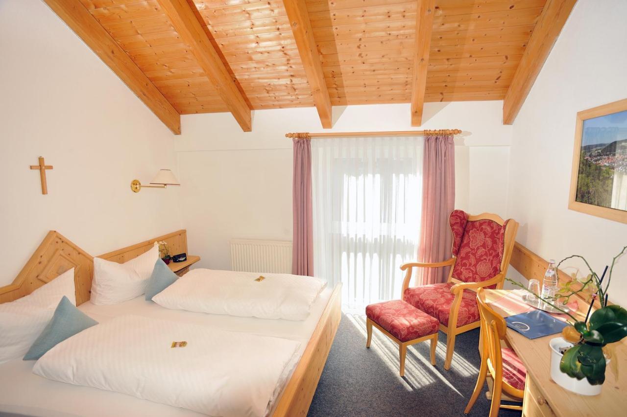 Gasthof Zum Hirschen Beilngries Bagian luar foto